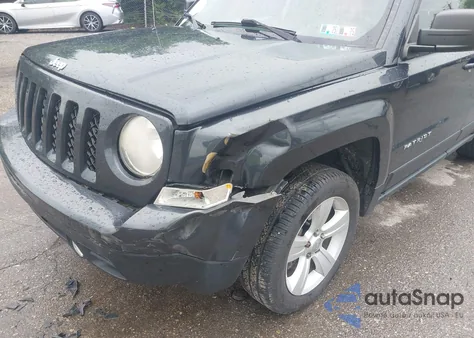 2014 Jeep Patriot Latitude z USA, uszkodzony, nr VIN 1C4NJRFB3ED892390